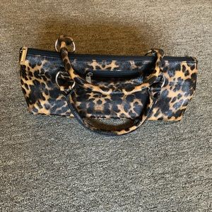 Vintage Chic Leopard Purse .